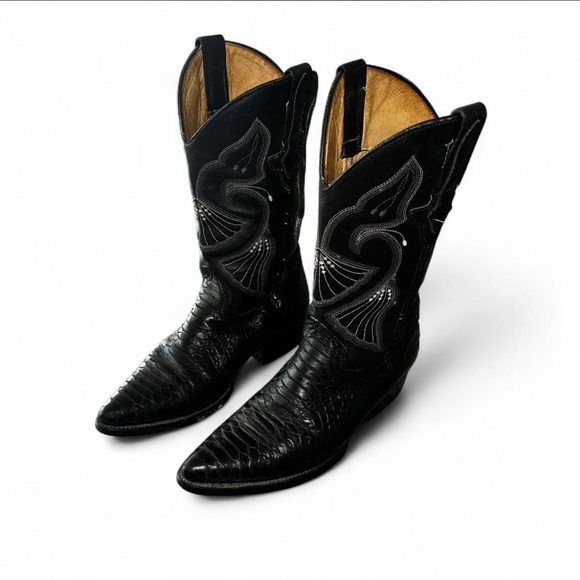 Elegant Black Western Cowboy Boots